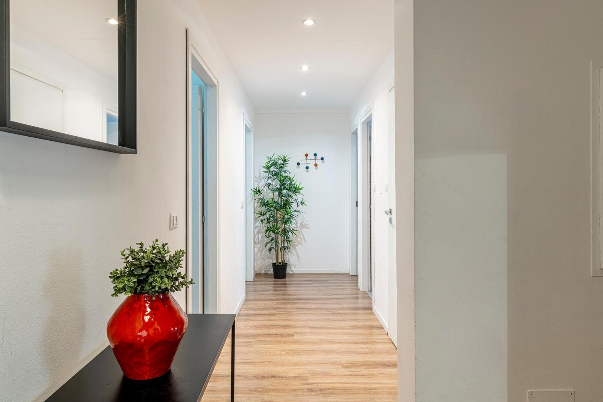 Luxury 4 Bedrooms Apartments Close To Duomo — Photos 3